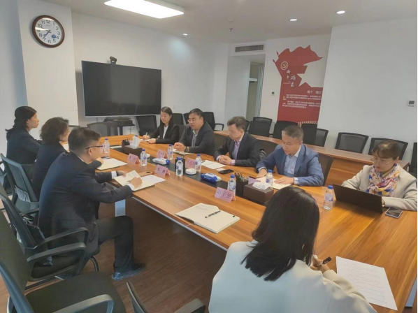 大華會計(jì)師事務(wù)所執(zhí)行總裁 楊晨輝博士到訪集團(tuán)